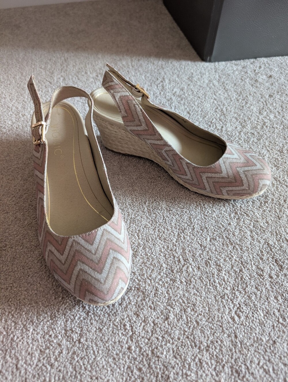 Vionic carolina Beige Chevron Espadrille Wedge Slingback Pastel Wedges - Picture 2 of 6